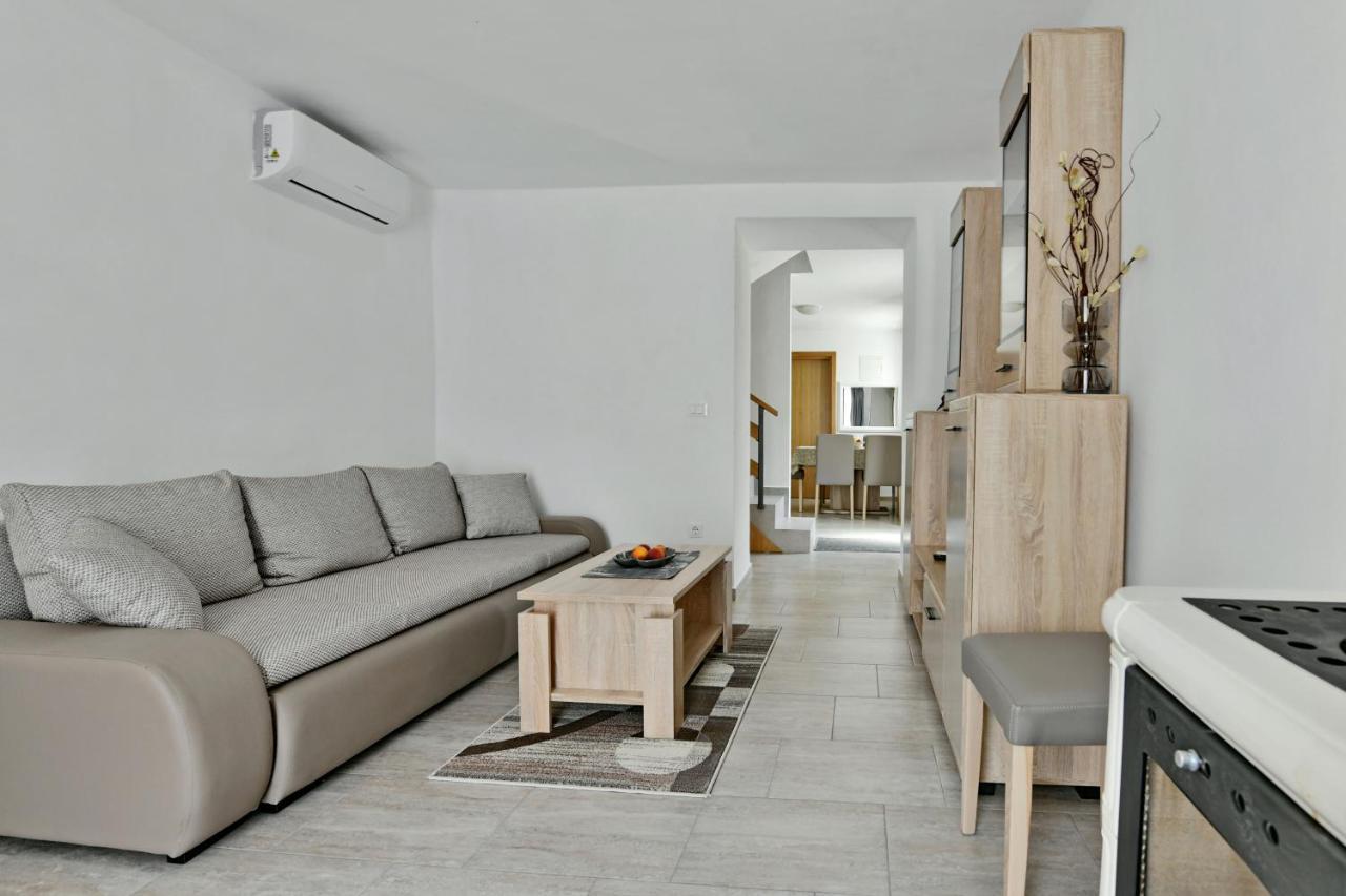 House Nona Villa Sveti Lovreč Pazenatički Екстериор снимка